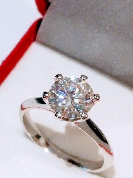 1.00 Ct Round cut VVS1 Moissanite Solitaire Engagement Ring Promise Ring